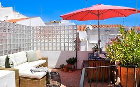 Lovelystay - Casa Salto - Charming Townhouse With Large Terrace